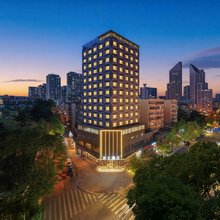 青岛五四广场万象城美仑酒店