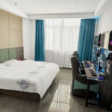 曼巴电竞酒店(共青城南昌大学店)