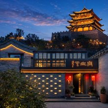 空空里·Days x Datong古城观景民宿(大同古城墙华严寺店)