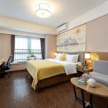 简凡·轻奢酒店(济南西站山东国际会展中心店)