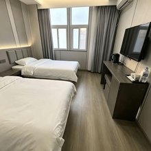 沐杉小舍民宿(山东省肿瘤医院店)