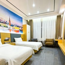 澜庭酒店(化隆县群科新区中心广场店)