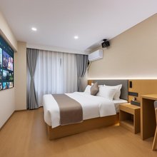 云尚悦居(新街口地铁站江苏省中医院店)