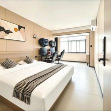 洛城·奇迹观影电竞酒店(洛阳丽景门洛邑古城店)