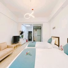 云雀梦居酒店(昆明高铁南站呈贡万达广场店)