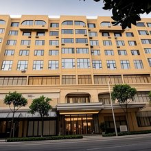 旺马假日酒店(人民东路大树营地铁站店)