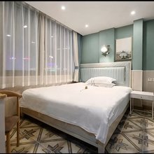 幸福小镇美居酒店(武汉传媒学院武汉软件工程职业学院店)