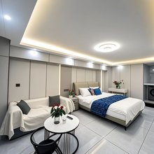 兰兰公寓(观月路地铁站店)