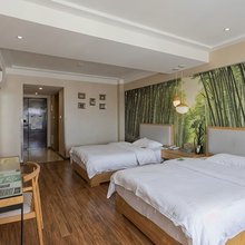 集丰顶楼酒店(昆明云大医院市体育馆地铁站店)