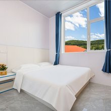 山海盟居酒店(葡萄滩海水浴场店)