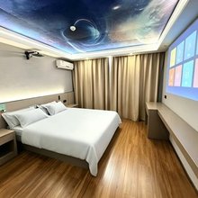 胡杨河艾尔登大酒店(123团场店)