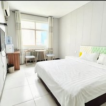 轻廷瑞源民宿(石家庄长安万达店)
