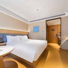 深圳新湖主题酒店(黄贝岭店)