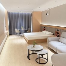 蘭亭酒店(经开万达广场高铁站店)