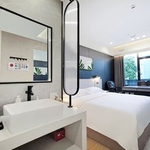 维斯曼酒店(开州区体育馆店)