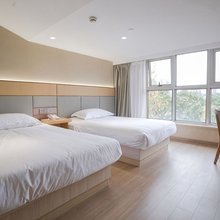新人人酒店(上海大宁国际闸北公园店)