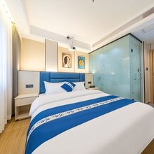 铭顺公寓(上下九步行街华林寺地铁站店)