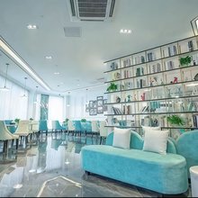 希岸酒店(南昌高新大道地铁站店)