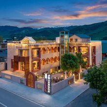 伊曦·小寨丨Natural氧吧民宿(那拉提景区店)
