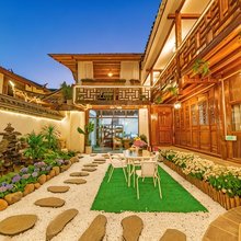 丽江古城花韵阁客栈