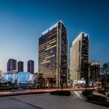 朵亚Max·HOTEL(广州金融城科韵路地铁站店)