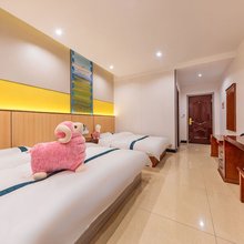 乌兰布统小钮·假日酒店(乌兰布统草原景区店)