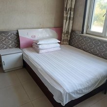 延寿红桃八旅馆
