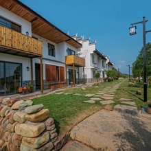 云端渡民宿(八面山景区店)