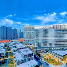 青岛鸾之巢影音公寓(吾悦广场店)