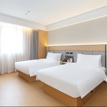 华敏酒店(上海江苏路华山医院店)