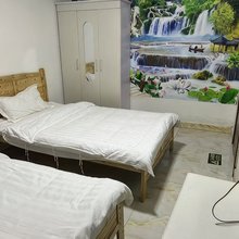 百里杜鹃金菊旅馆