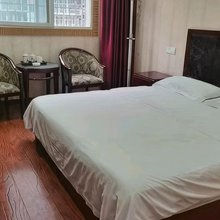 德龙商务宾馆(琳琅大道店)