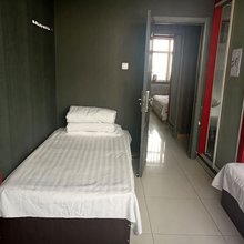 富锦宏利旅馆