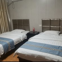 江阴雪豹旅馆