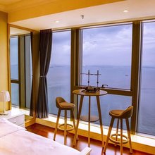 云顶海景·海边民宿(大连东港威尼斯水城店)