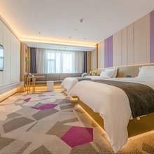 乾坤酒店(西宁青海大学附属医院麒麟湾公园店)