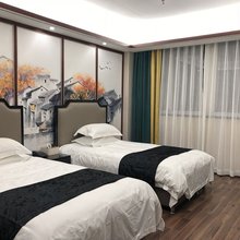德清良呈美景假日酒店