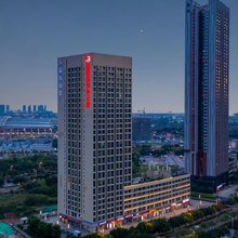 骆阁美诗公寓(广州南站石壁地铁站店)