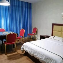 鸿运宾馆(松雅湖店)