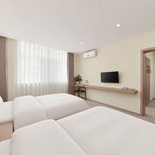 大理奥云酒店(大理高铁站洱海公园店)