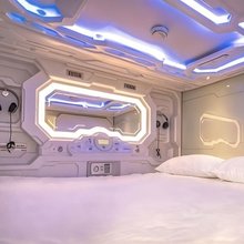 尚友太空舱电竞公寓(萍乡市人民医院北院玉湖店)