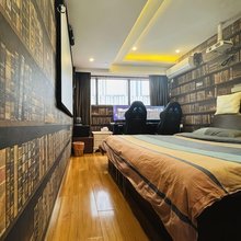 暮光里影咖客栈(光谷广场软件园店)