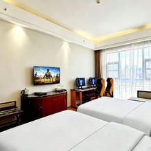 竞放电竞酒店(昆明综合保税区长水国际机场店)