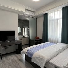蒙自耀辉客栈