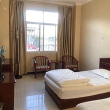 建水金花宾馆(古城小火车店)