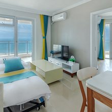 山海域·泳池乐园海景公寓(东戴河白金海店)