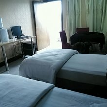 红叶宾馆(枣阳襄阳路店)
