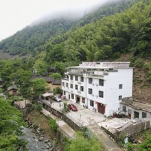 溪畔人家特色民宿