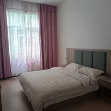 镇雄宏镇宾馆(母享镇店)