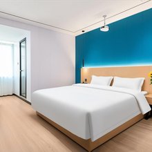 鸿瑞宾馆(江西省中医院灌婴路地铁站店)